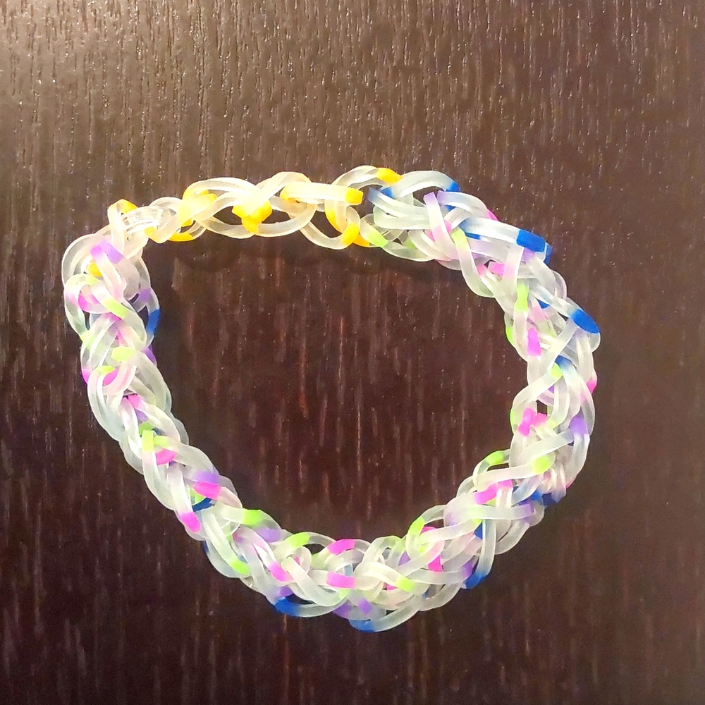 Twisty bracelet